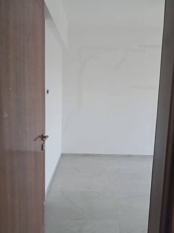 Room in 2 BHK Apartment at Unique Youtopia, Kharadi – for Rent