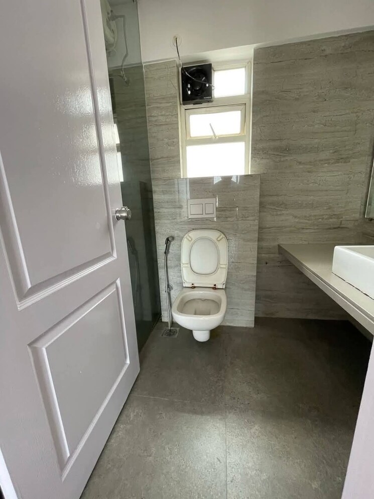 Bathroom, vascon-forest-county 2 Bedroom 900 Sq.Ft. Apartment In Kharadi Pune 8921026