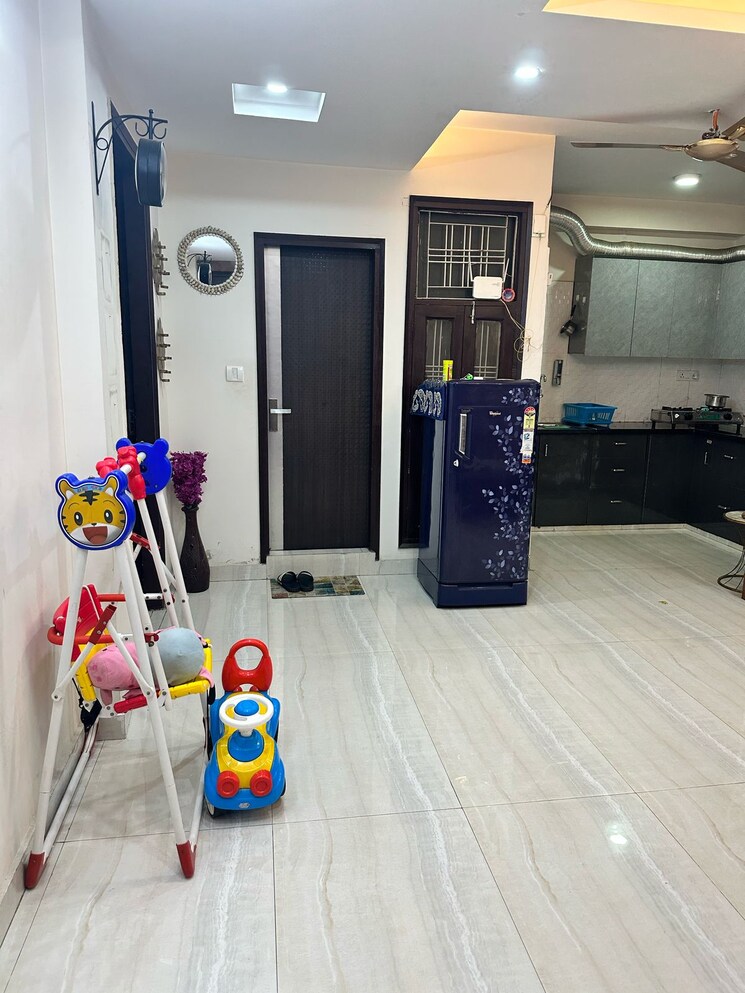  Parking, palam vihar 2 Bedroom 1657 Sq.Ft. Builder Floor In Palam Vihar Gurgaon 8921037