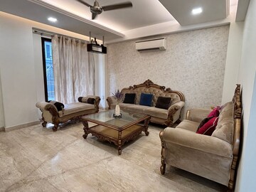 Living Room in 2.5 BHK Builder Floor at Baani Square, Sector 50 – for Rent