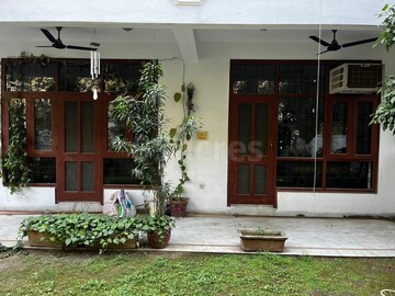 2.5 BHK Builder Floor – Exterior View View at Baani Square, Sector 50 - for Rent