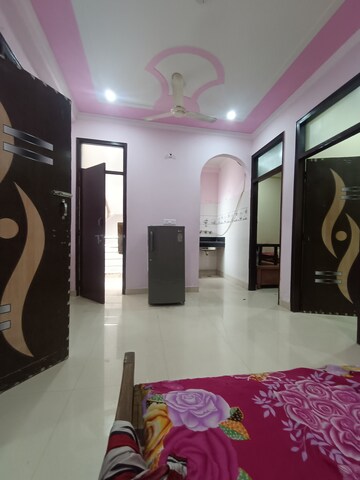 Bedroom in 2.5 BHK Builder Floor at Mayur Vihar Phase 1 Extension – for Rent