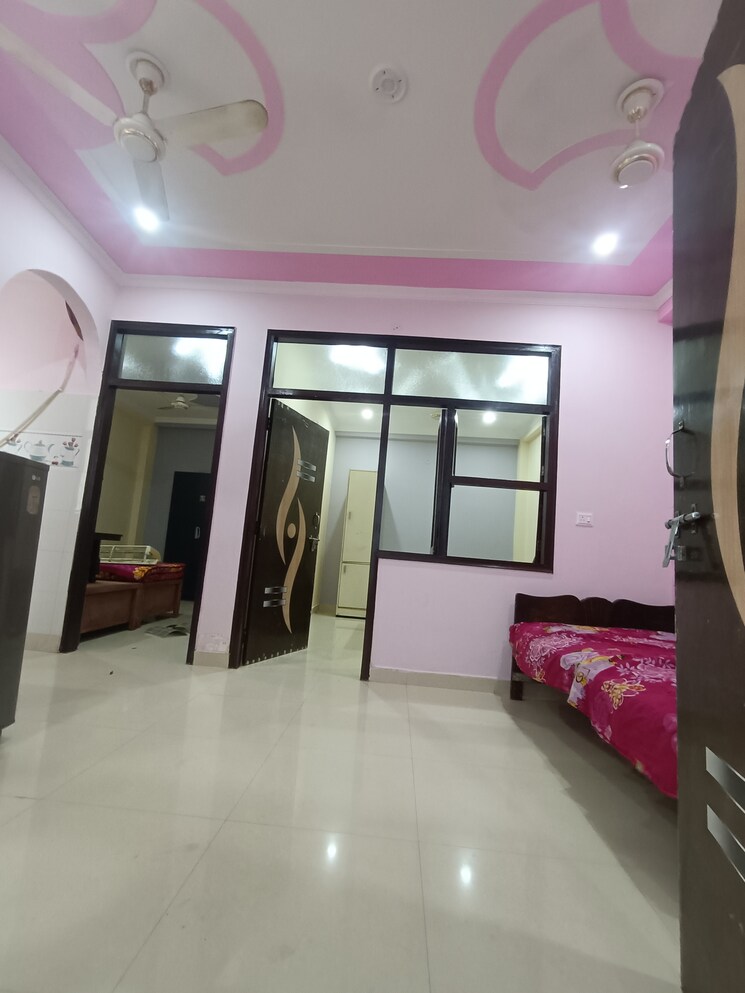 Bedroom, mayur vihar phase 1 extension 2.5 Bedroom 1050 Sq.Ft. Builder Floor In Mayur Vihar Phase 1 Extension Delhi 8921074