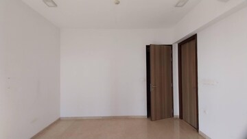 Room in 4 BHK Apartment at Lodha Marquise, Worli – for Rent