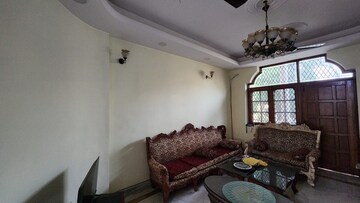 Living Room in 3 BHK Builder Floor at RWA Apartments Sector 41, Sector 41 – for Rent