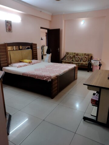 3.5 BHK Apartment For Rent in Gaur City 6th Avenue, Sector 4 Greater Noida