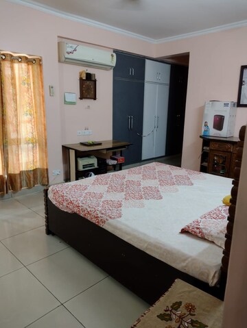 Bedroom in 3.5 BHK Apartment at Gaur City 6th Avenue, Sector 4 Greater Noida – for Rent