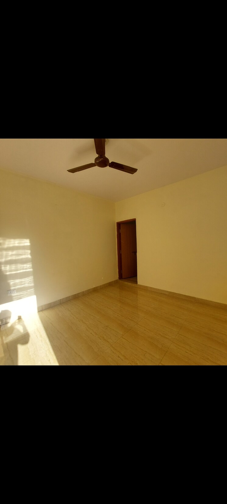 Room, sarita-vihar-pocket-j-rwa 1 Bedroom 450 Sq.Ft. Apartment In Sarita Vihar Delhi 8921090