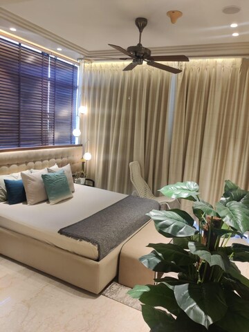 Team Area in 4 BHK Apartment at Rustomjee Crown, Prabhadevi – for Rent