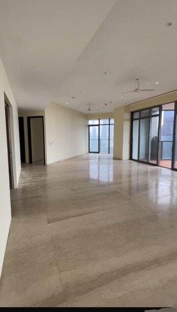 Room in 4 BHK Apartment at Omkar 1973, Worli – for Rent