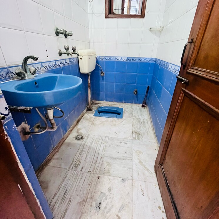 Kitchen, khirki extension 2 Bedroom 75 Sq.Yd. Builder Floor In Khirki Extension Delhi 8921163