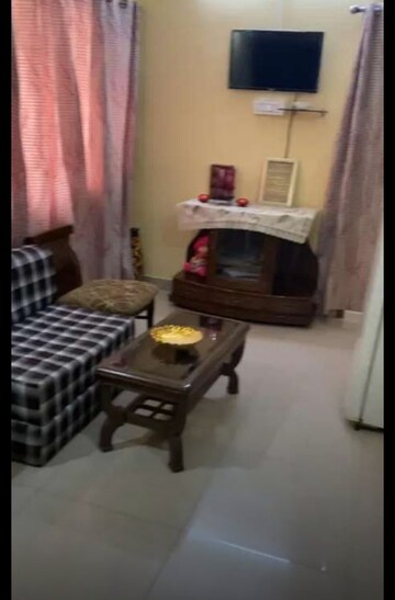 Living Room in 2 BHK Builder Floor at Sector 45 – for Rent