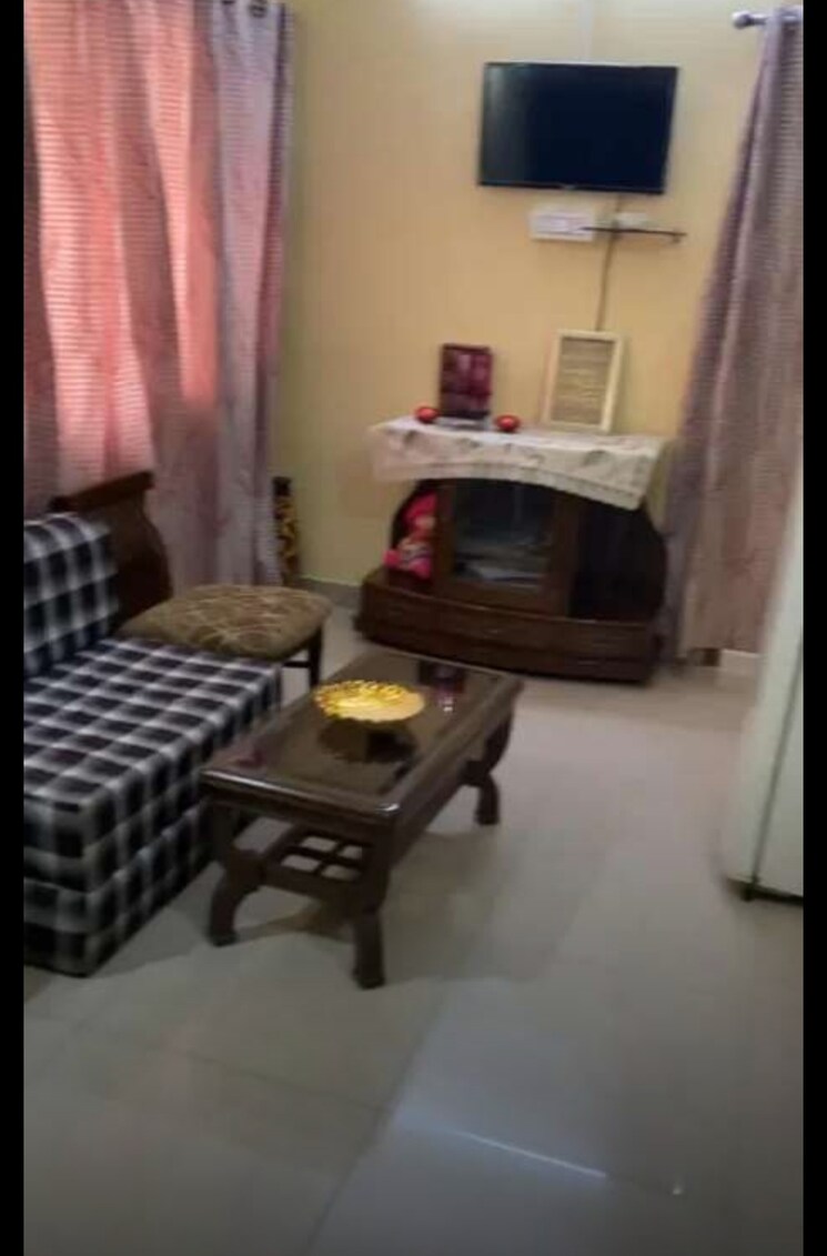 Living Room, sector 45 2 Bedroom 1500 Sq.Ft. Builder Floor In Sector 45 Chandigarh 8921171