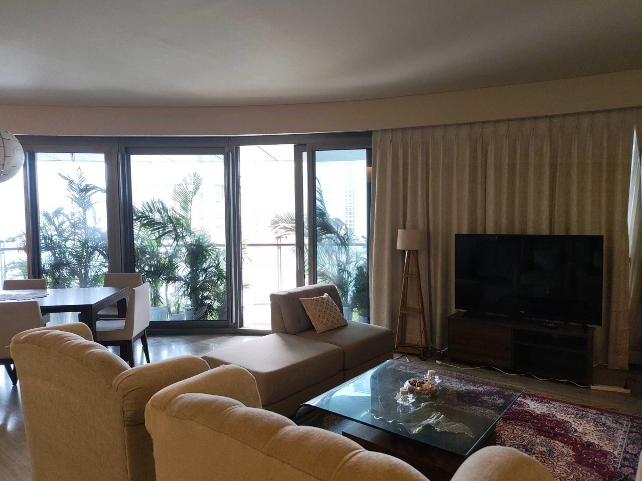 4 BHK + Servant Room Apartment For Rent in Worli