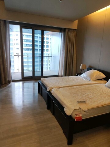 Bedroom in 4 BHK Apartment at Worli – for Rent