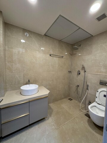 Bathroom in 4 BHK Apartment at Kohinoor Square Altissimo, Dadar West – for Rent