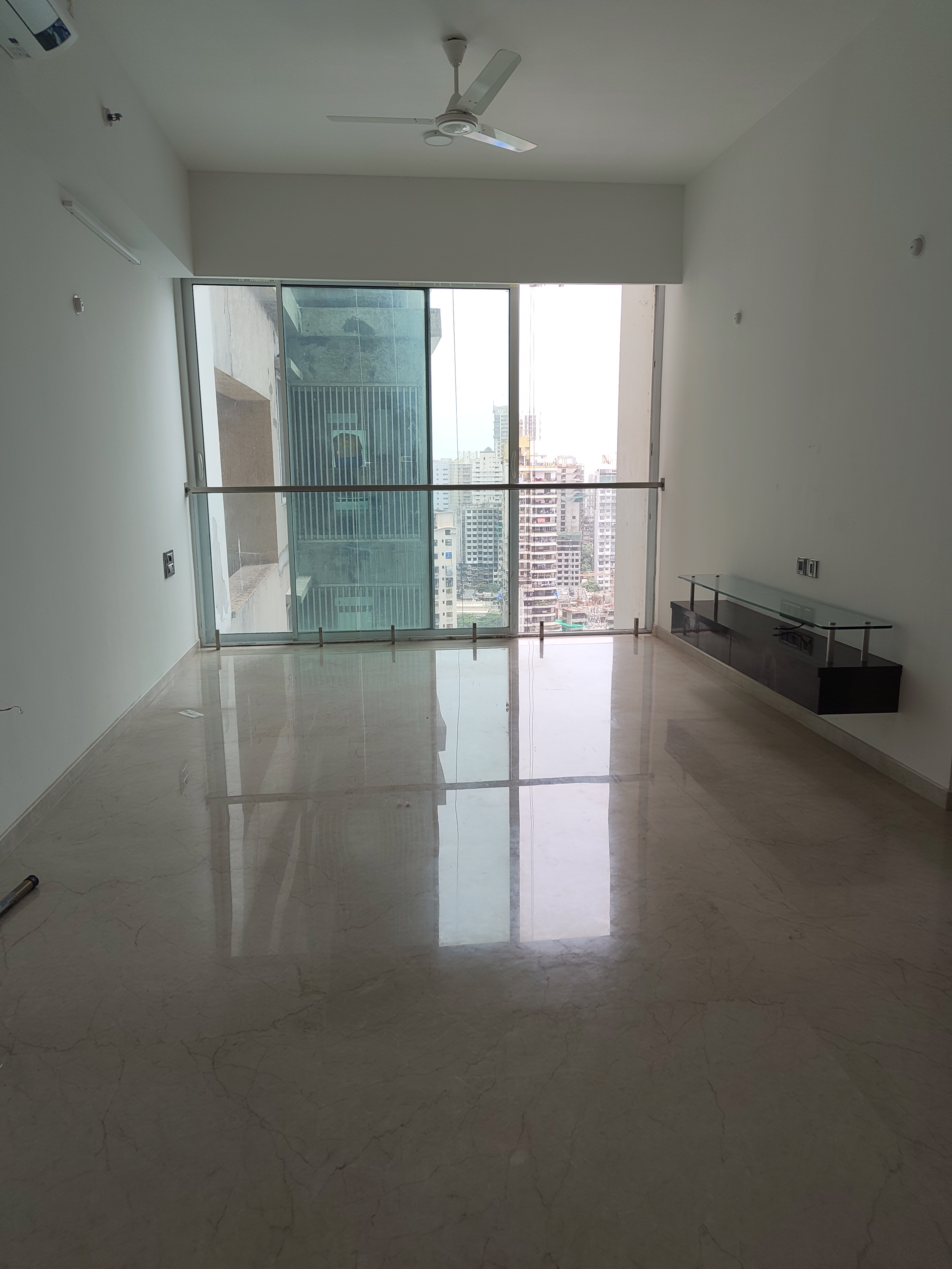 2.5 BHK + Pooja Room,Servant Room,Extra Room Apartment For Rent in Marathon Monte South