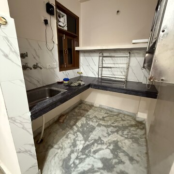 Kitchen in 1.5 BHK Builder Floor at Sector 63a – for Rent