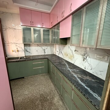 Kitchen in 2.5 BHK Builder Floor at Sector 63a – for Rent