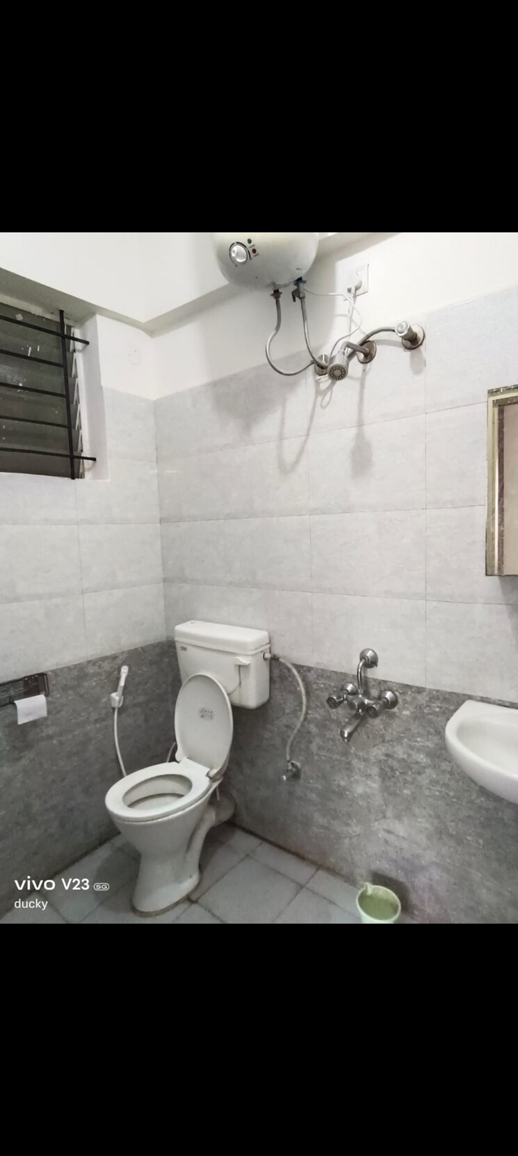 Bathroom, iti layout 2.5 Bedroom 1450 Sq.Ft. Apartment In Iti Layout Bangalore 8921202