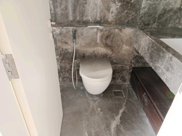 Bathroom, lodha-trump-tower 4 Bedroom 1690 Sq.Ft. Apartment In Worli Mumbai 8921201