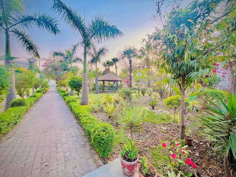 Garden, zestha-bhagirath-vihar-residency  144 Sq.Yd. Plot In Sector 27 Yamuna Expressway Greater Noida 8921209