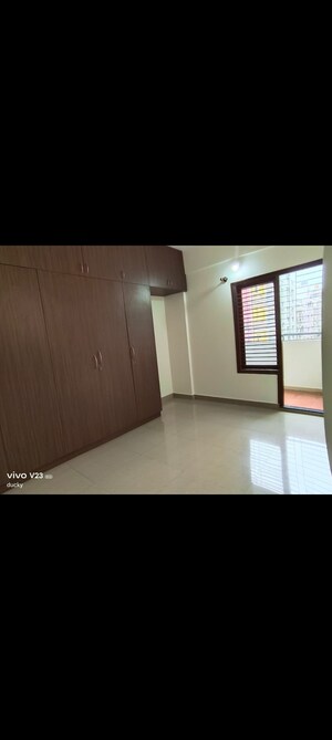Room in 2.5 BHK Apartment at Hsr Layout Sector 3 – for Rent