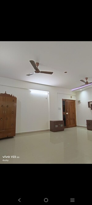 Furnished Amenities in 2.5 BHK Apartment at Hsr Layout Sector 3 – for Rent
