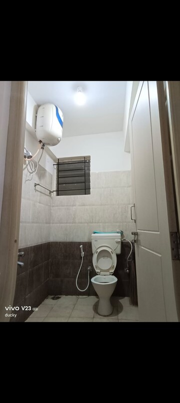 Bathroom in 2.5 BHK Apartment at Hsr Layout Sector 3 – for Rent