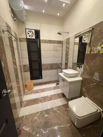 Attached Bathroom in 2 BHK Independent House at Sector 21 – for Rent