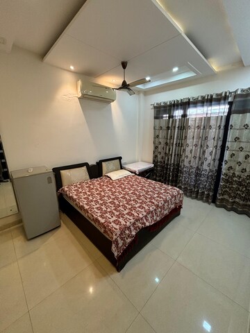 Bedroom in 2 BHK Independent House at Sector 21 – for Rent