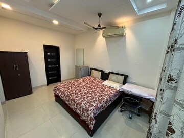 Bedroom in 2 BHK Independent House at Sector 21 – for Rent