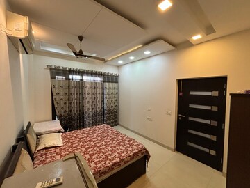 Bedroom in 2 BHK Independent House at Sector 21 – for Rent