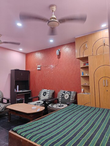 Living Room in 1.5 BHK Independent House at DDA Flats Jasola, Jasola – for Rent