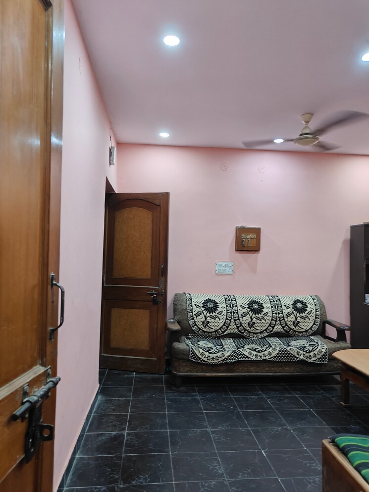 Living Room, dda-flats-jasola 1.5 Bedroom 400 Sq.Ft. Independent House In Jasola Delhi 8921273
