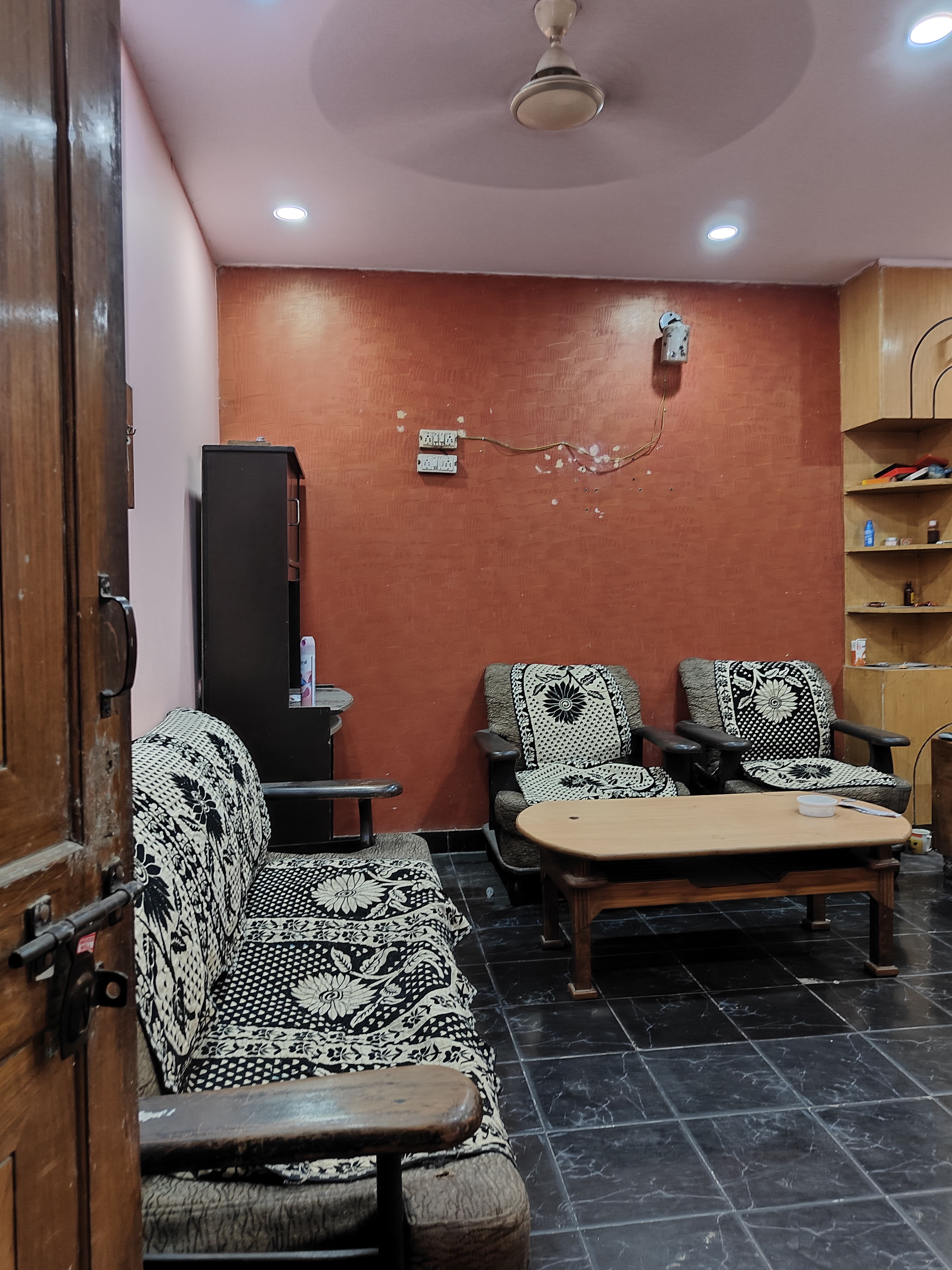 1.5 BHK Independent House For Rent in DDA Flats Jasola