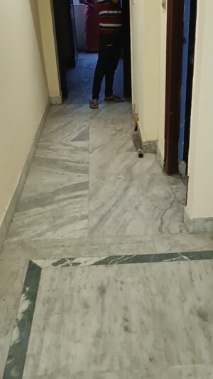 Room in 1.5 BHK Builder Floor at Dilshad Colony – for Sale