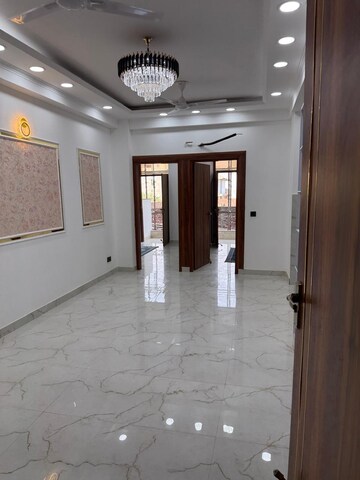 Living Room in 1.5 BHK Apartment at Bisrakh Jalalpur – for Sale