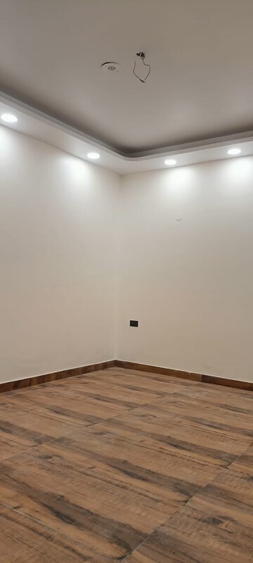 Room in 3 BHK Builder Floor at RWA Apartments Sector 47, Sector 47 – for Rent