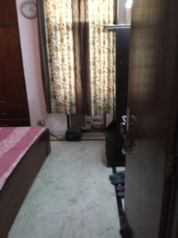 Bedroom in 2 BHK Builder Floor at Suncity Heights, Sector 54 – for Rent