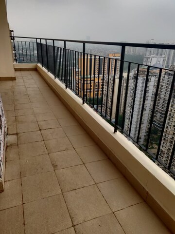 3 BHK Apartment For Rent in Amrapali Crystal Homes, Sector 76
