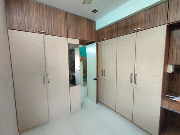Room in 1 BHK Apartment at Gomantashram Apartment, Vile Parle East – for Rent