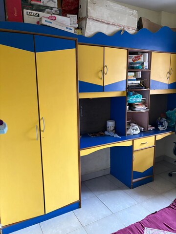Team Area in 2 BHK Apartment at Ghorpadi – for Rent