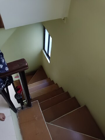 Furnished Amenities in 3 BHK Villa at Ghorpadi – for Rent