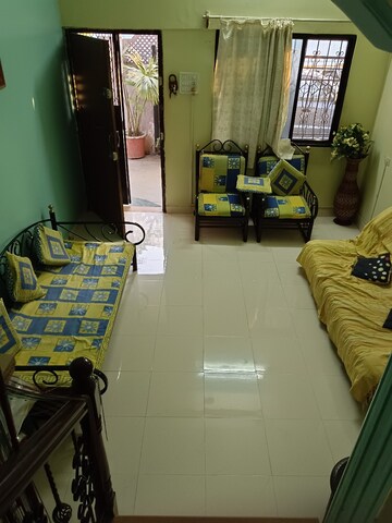 Team Area in 3 BHK Villa at Ghorpadi – for Rent