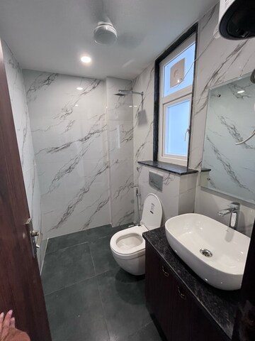 Bathroom in 1 BHK Builder Floor at Sector 42 – for Rent