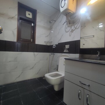 Kitchen in 3 BHK Builder Floor at Eros Rosewood City, Sector 49 – for Rent