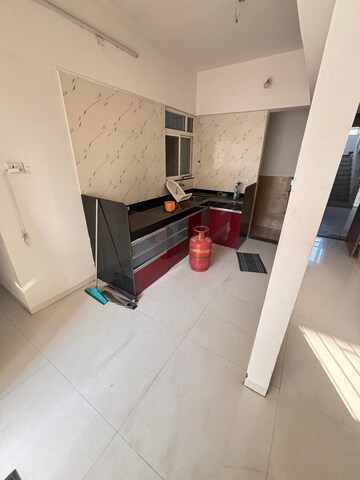 Master Bedroom in 2.5 BHK Apartment at Gokhale Rahulkunj, Rambaug Colony – for Rent
