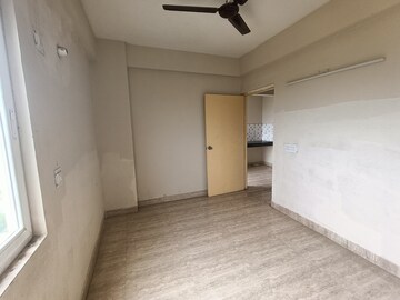 Room in 3 BHK Apartment at Agrasain Spaces Aagman, Sector 70 – for Rent