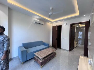 Living Room in 1 BHK Builder Floor at Ansal Sushant Lok I, Sector 43 – for Rent